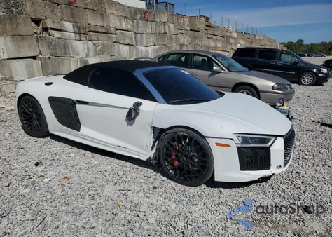 2017 Audi R8 Spyder из США, поврежденный, VIN WUAVACFX7H7903311